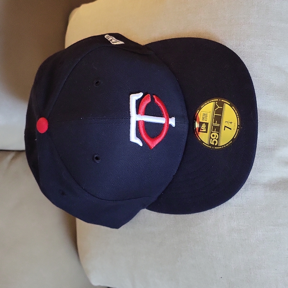 MINNESOTA TWINS.  Baseball hat     Authentic Collection 59FIFTY Fitted